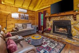 Stoney Creek Cabin | Cherry Log Mountain - Image 2