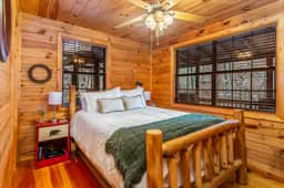Dreamcatcher Cabin | Cherry Log Mountain - Image 3