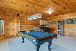Honey Dipper Lodge - Image 5