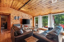 Luna Lodge  - Image 2