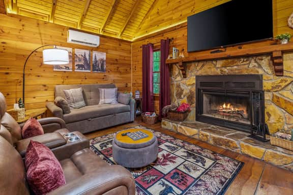 Stoney Creek Cabin | Cherry Log Mountain - Image 2