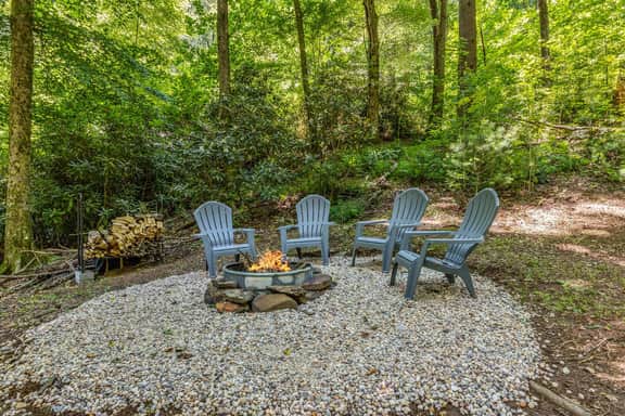 Stoney Creek Cabin | Cherry Log Mountain - Image 3