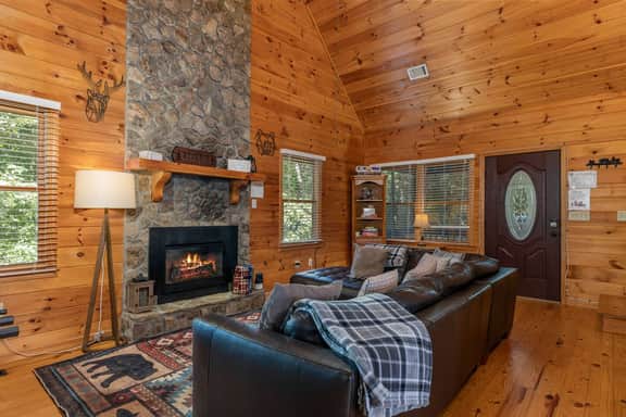 River's Creekside Cabin | Coosawattee River Resort  - Image 2