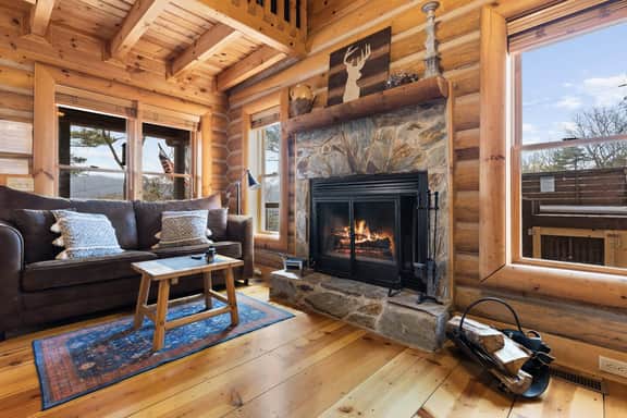 Mt. Ridge Retreat | Private Hot Tub| King Bed - Image 4