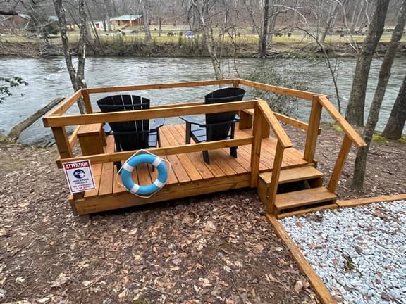 Riverside Cabin - Image 1